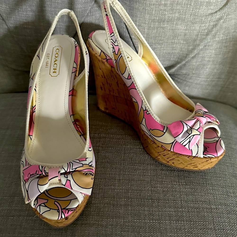 Authentic Coach Gwynnie wedge sandal - Never Worn!